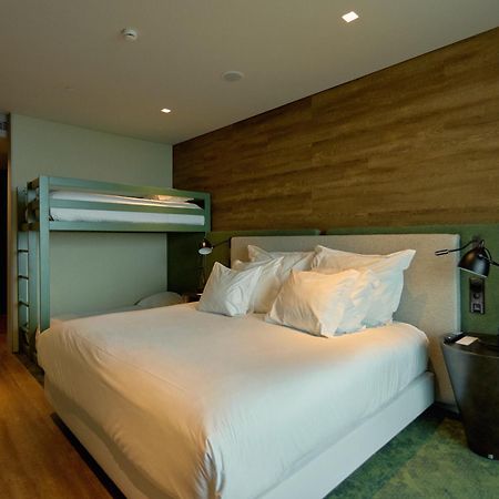 Octant Ponta Delgada Hotel Exterior foto A room at the hotel