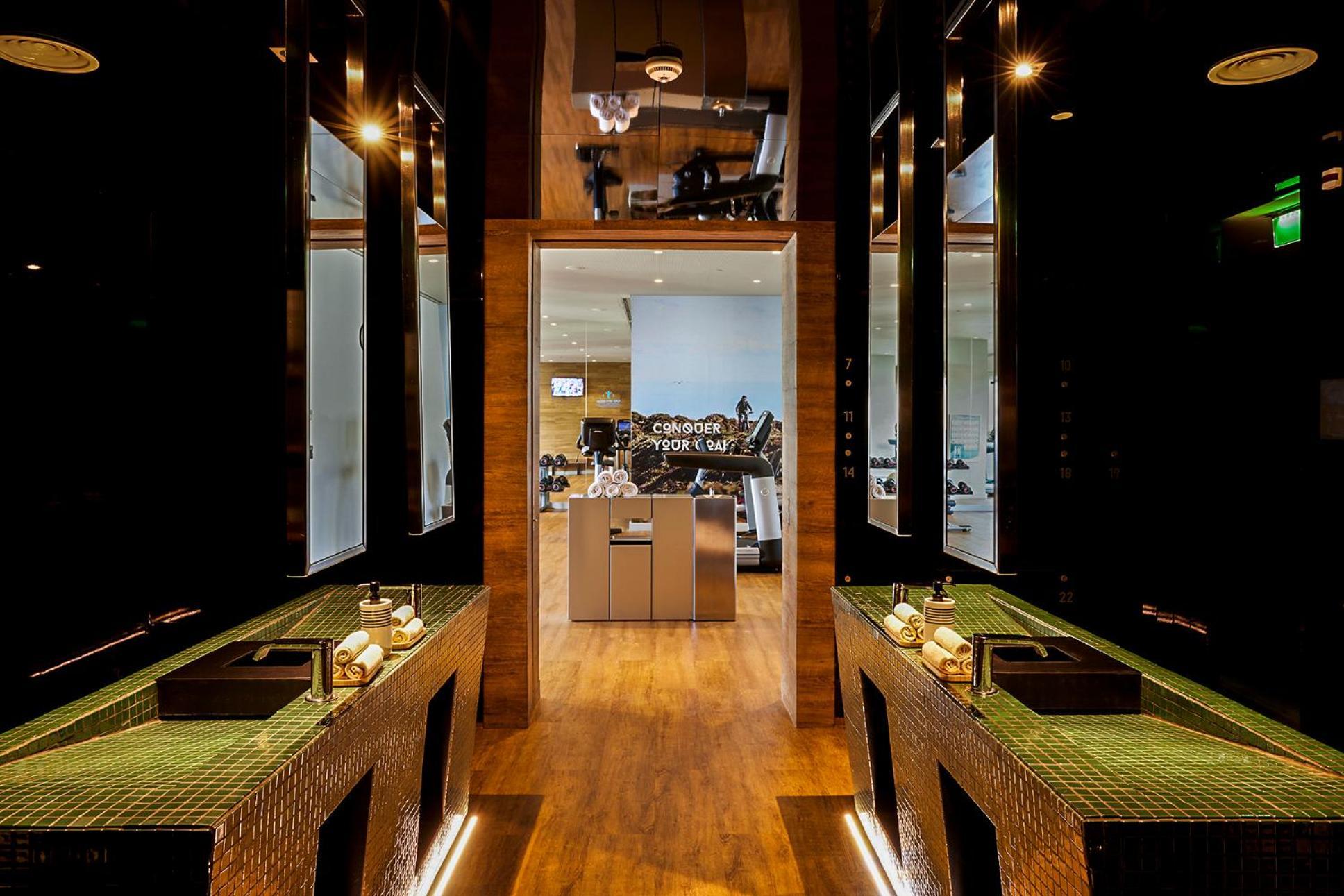 Octant Ponta Delgada Hotel Exterior foto The kitchen at the restaurant